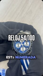 BULOVA Shelby Edicion Limitada‼️🥵
Inspirado en la velocidad, la historia y la leyenda de Carroll Shelby 🏁⌚️
El Bulova Shelby combina un diseño deportivo increíble con detalles que rinden homenaje al mundo de las carreras. Una pieza creada para quienes llevan la pasión por los motores y la adrenalina en cada segundo.
Si estas interesado comunicate con nosotros a través de nuestro whatsapp +542616582080
tambien podes ver mas de nuestros modelos en la pagina web
www.relojesmendoza.ar